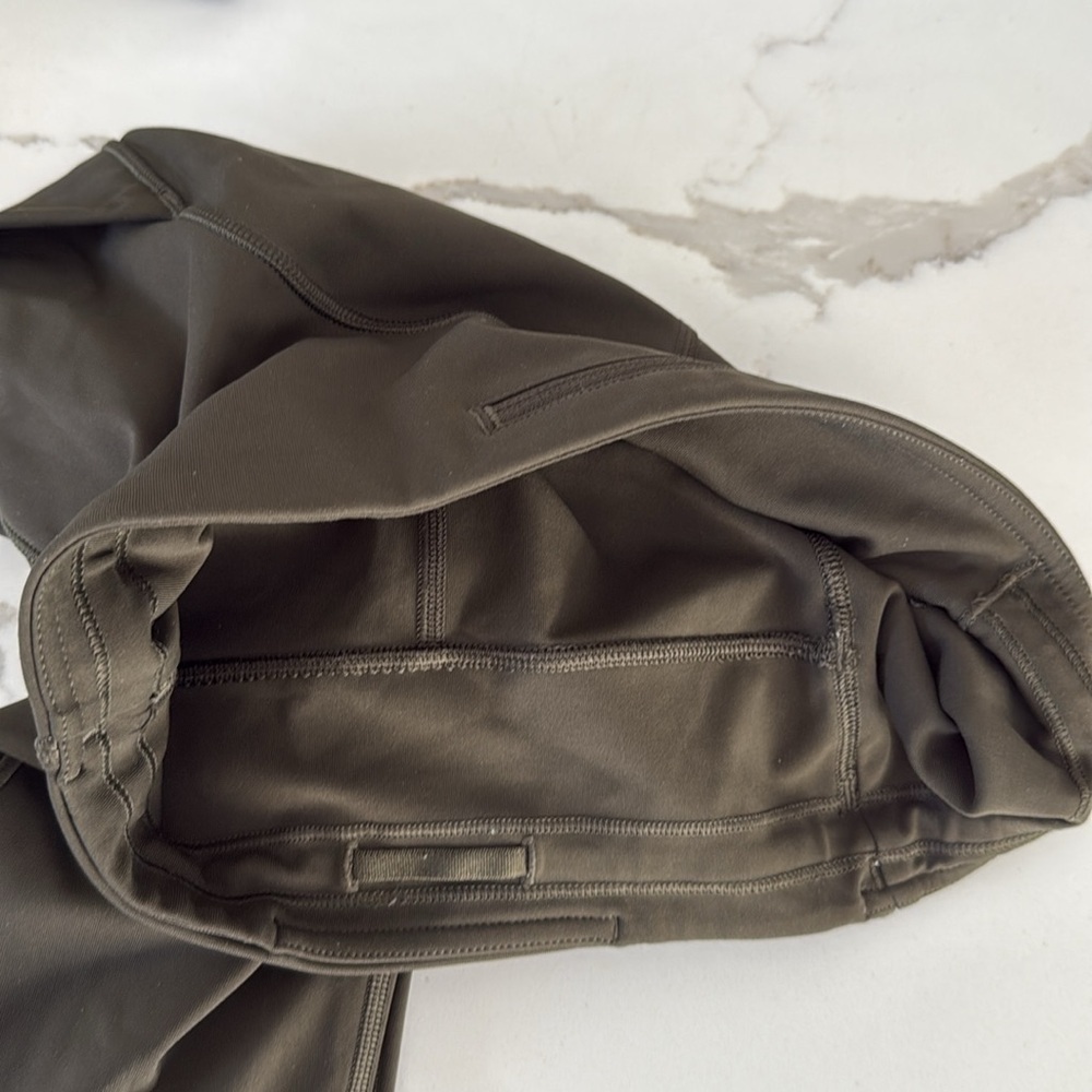 Lululemon Speed Up Tight Full On Luxtreme With Pockets 4 Inseam 28” Olive Green - Picture 10 of 14